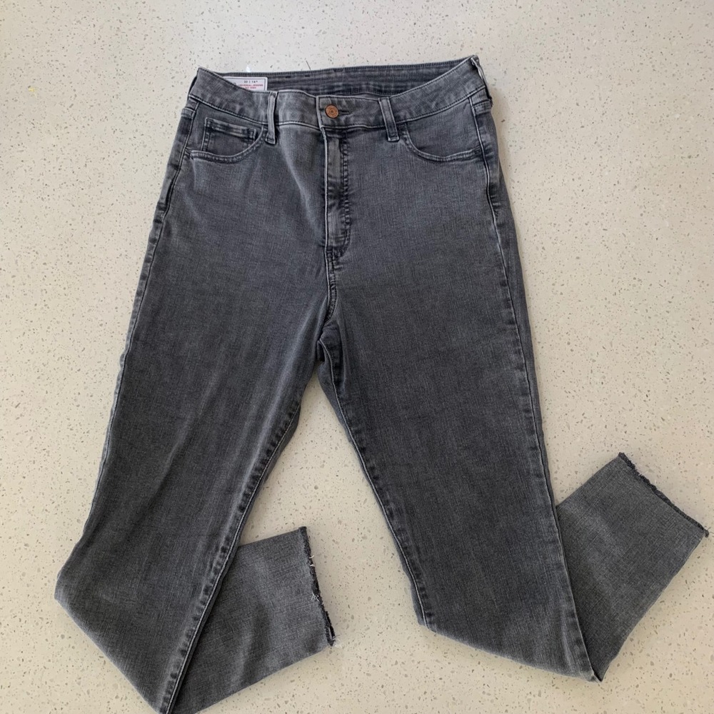 Gap Universal Jegging Sky High Gray Raw Hem Jeans Size‎ 32 14R Charcoal Skinny